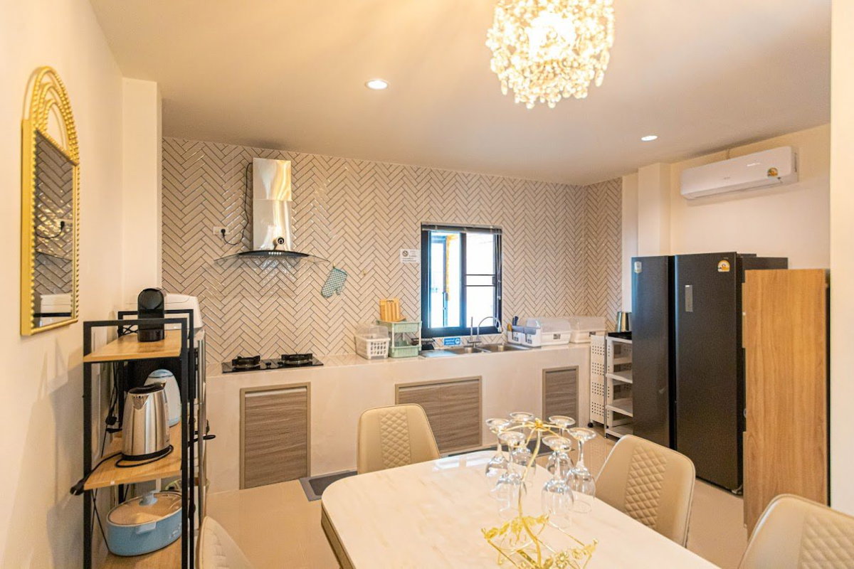 รูป 🏡 พูลวิลล่าให้เช่า หนองจ๊อม | 4 ห้องนอน บ้านหรู เฟอร์ครบ พร้อมสระส่วนตัว - รูปที่ 7/33