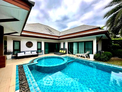 Houses for sale Chonburi : 3-BR Villa at Baan Dusit Pattaya Lake close to Pattaya (ID 2798066)