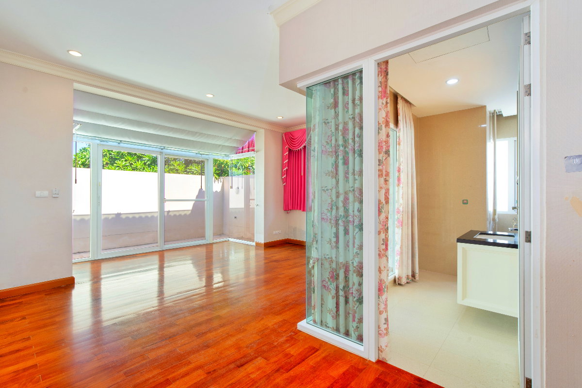 รูป [บ้านวิวสระ] คิวเฮ้าส์ อเวนิว พระราม 5 บ้านเดี่ยวหลังใหญ่ บรรยากาศรีสอร์ท  - รูปที่ 3/25