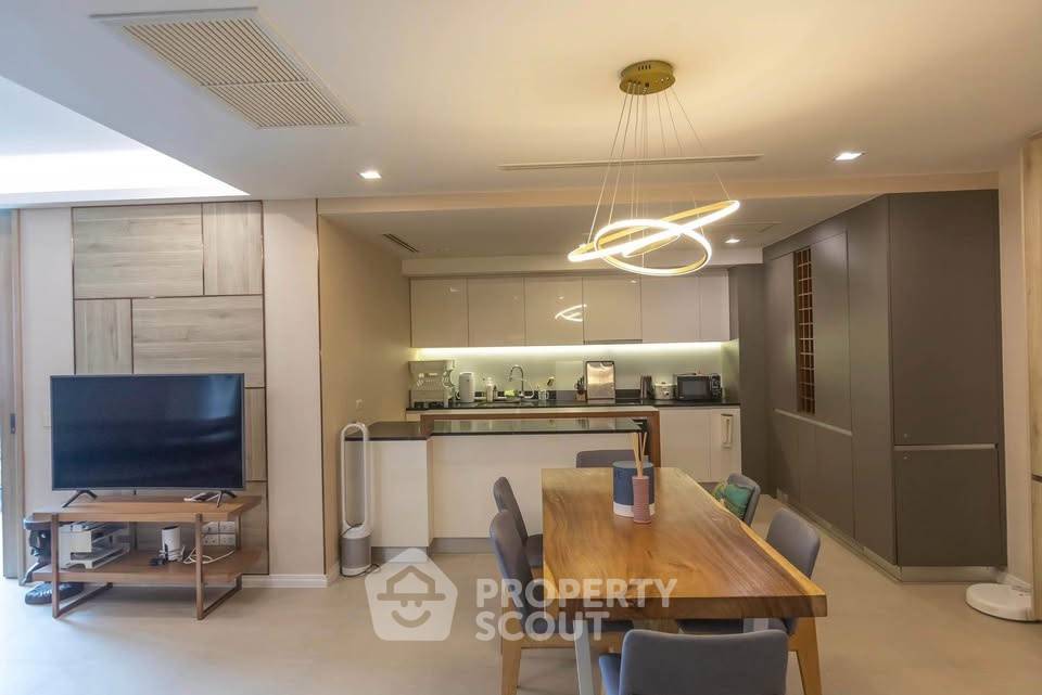 รูป คอนโด 3-ห้องนอน ที่ เดอะ ริเวอร์ คอนโดมิเนียม ใกล้ BTS สะพานตากสิน (ID 2476302) - รูปที่ 4/14