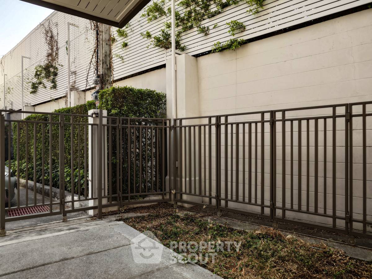 รูป บ้าน 3-ห้องนอน ที่ เอคิว อาร์เบอร์ สวนหลวง ร.9-พัฒนาการ ใน ดอกไม้ (ID 2628800) - รูปที่ 5/33