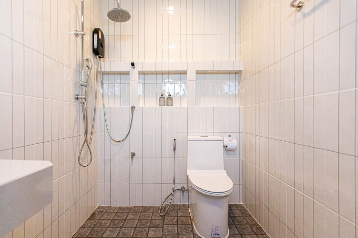 รูป 🏡 พูลวิลล่าให้เช่า หนองจ๊อม | 4 ห้องนอน บ้านหรู เฟอร์ครบ พร้อมสระส่วนตัว - รูปที่ 12/33