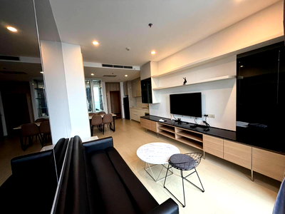 Condos for sale : Condo for sale in the heart of the city, 55.75 sq.m., Noble Ploenchit. 