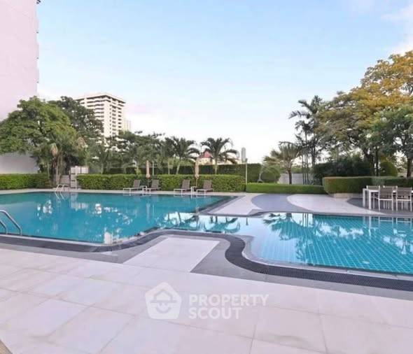 picture 2-BR Condo at D.S. Tower 2 Sukhumvit 39 Condominium near MRT Sukhumvit (ID 2796271) - 2/11