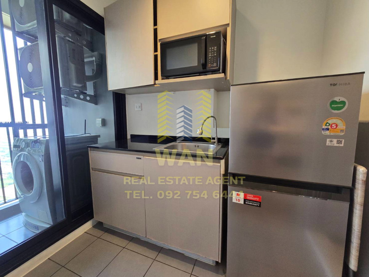 picture politan rive for rent riverside - 9/10