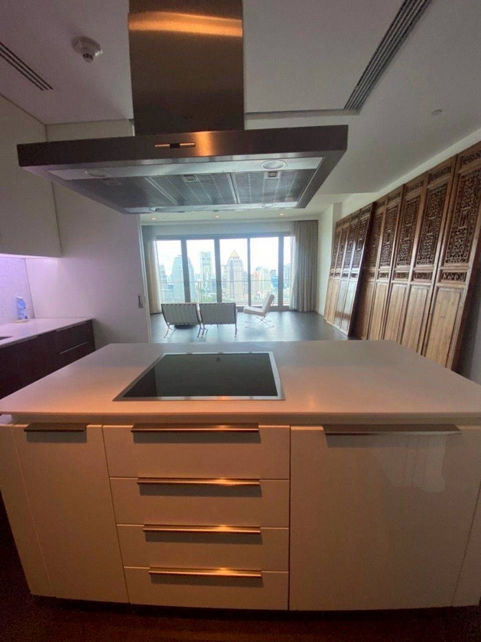 picture 185 Rajadamri 3 Bedroom For Rent - 4/12