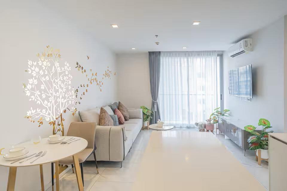 รูป 📢 คอนโด ไฮด์ สุขุมวิท 11, ฟรีค่าส่วนกลางต่อเนื่อง 2 ปี พื้นที่ 40.87 ตร.ม. **เฉพาะผู้ซื้อคนไทย** - รูปที่ 1/6