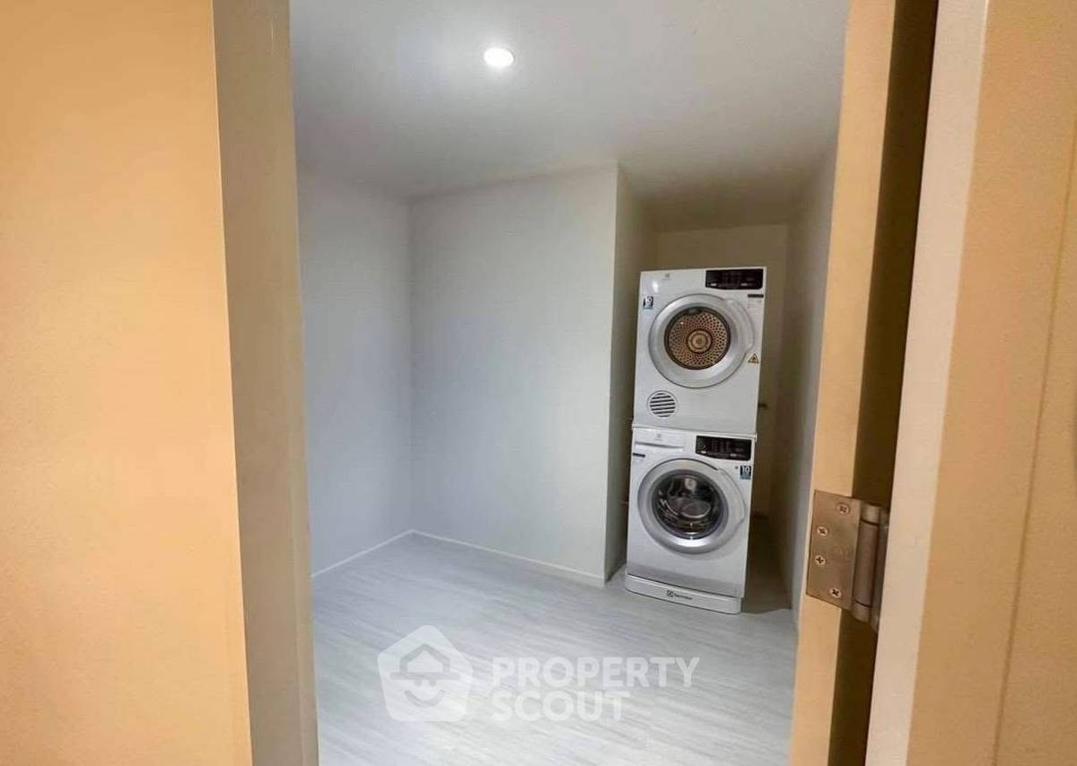 picture 2-BR Condo at D.S. Tower 2 Sukhumvit 39 Condominium near MRT Sukhumvit (ID 2796271) - 9/11