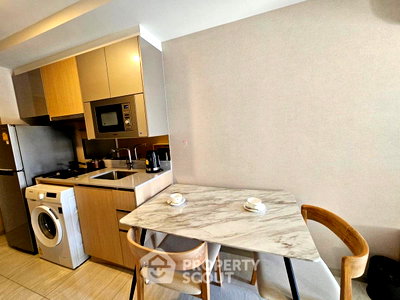 Condos for sale : 1-BR Condo at Walden Asoke near MRT Sukhumvit (ID 2079110)