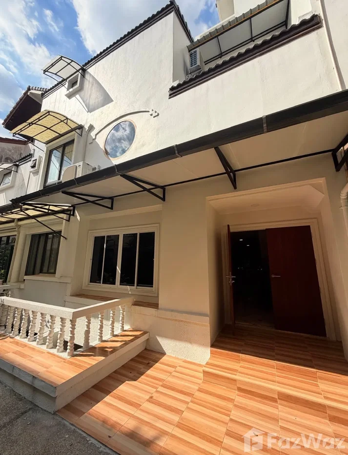 รูป ทาวน์เฮ้าส์ให้เช่า 4 ห้องนอน ในโครงการ หมู่บ้านลานทอง 6174558 - รูปที่ 3/11