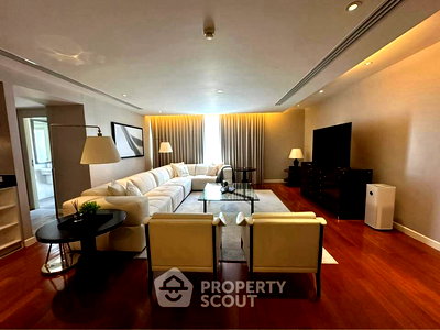 คอนโดให้เช่า : คอนโด 3-ห้องนอน ที่ ลา ซิตต้า เพนท์เฮ้าส์ ใกล้ BTS ทองหล่อ (ID 2713076)