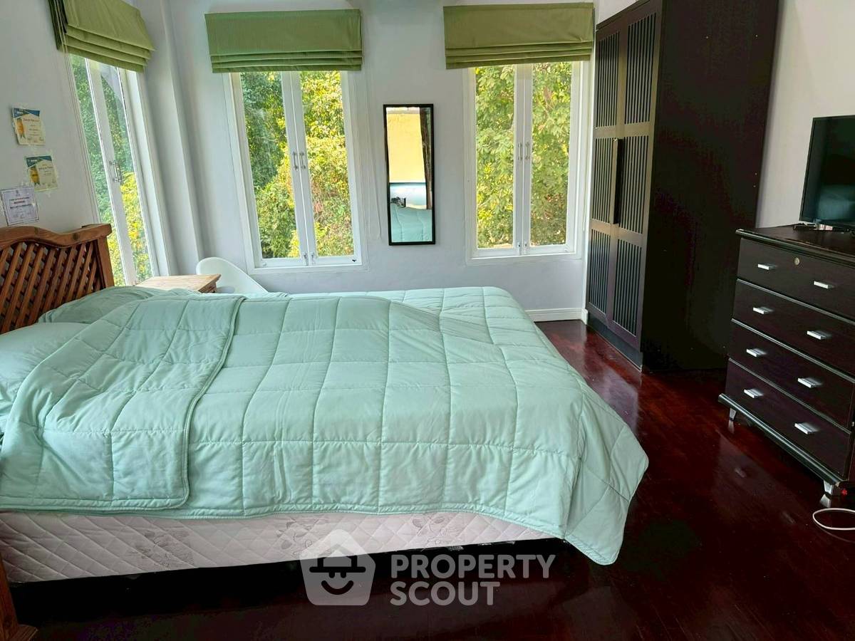 รูป บ้าน 4-ห้องนอน ที่ หมู่บ้านไฮทส์ 1 ใกล้ เมืองหัวหิน (ID 2798162) - รูปที่ 6/23