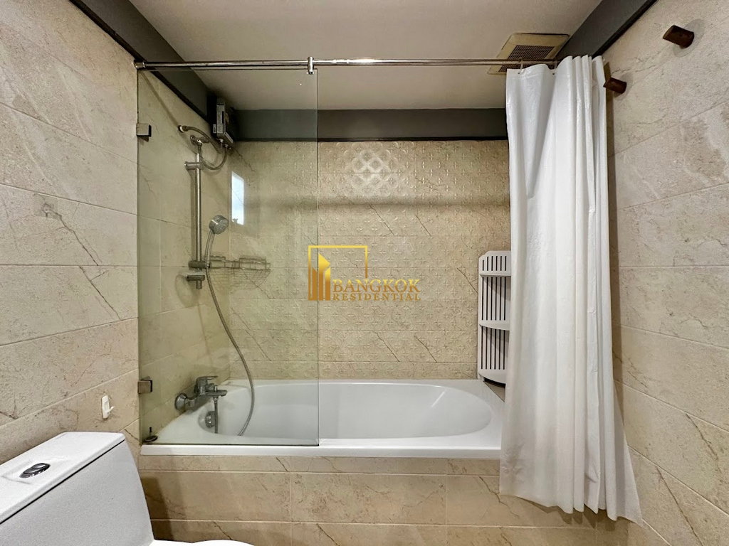 picture Top View Tower | Spacious 3 Bedroom Condo in Ekkamai Area - BR16676CD - 19/39