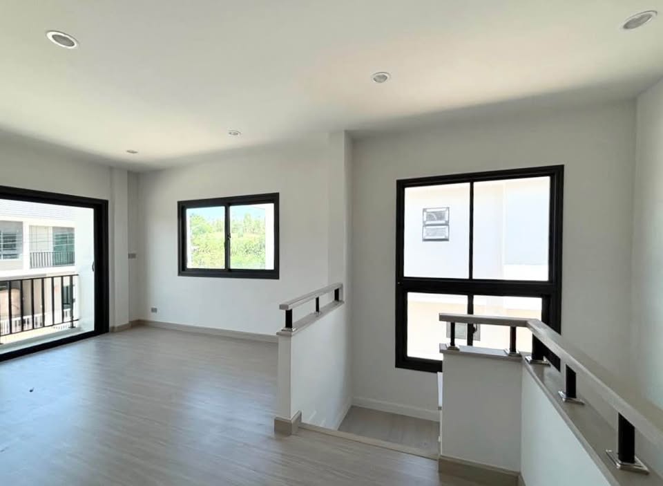 รูป Modern 4-Bedroom Detached House for Rent in East Pattaya - รูปที่ 4/4