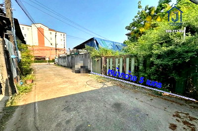 ที่ดิน ถนนนวมินทร์ : ขายที่ดินถมแล้ว 44 ตารางวา ซอยประดิษฐ์มนูธรรม 15 เลียบด่วนเอกมัย-รามอินทรา ใกล้เซ็นทรัล อีสต์วิลล์