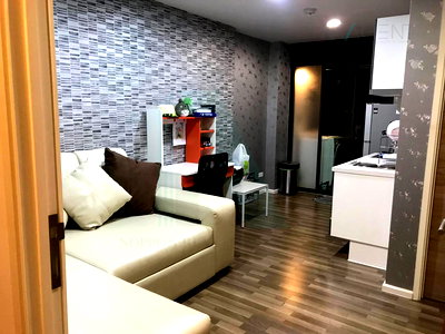 เช่าคอนโด เมเจอร์ ฮอลลีวูด รามคำแหง : ให้เช่าคอนโด ลิฟวิ่งเนสท์ รามคำแหง อาคาร A ชั้น 6 1 ห้องนอน ขนาด 32 ตรม ใกล้ เดอะมอลล์ บางกะปิ