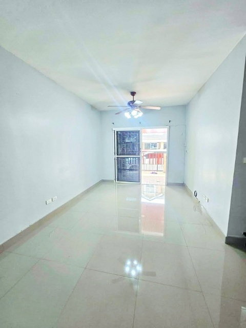 รูป ใกล้รถไฟฟ้าสายสีแดง หลักหก 600ม. โปร่งโล่ง 19 ตร.วา. 150 ตร.ม. ม.รังสิต 1.88กม. ทาวน์เฮ้าส์ 2ชั้น 3นอน 2น้ำ - รูปที่ 5/8