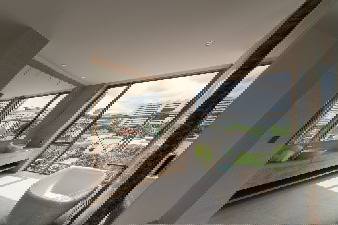 รูป House in Ratchada 6 bedrooms, for sale - รูปที่ 21/28