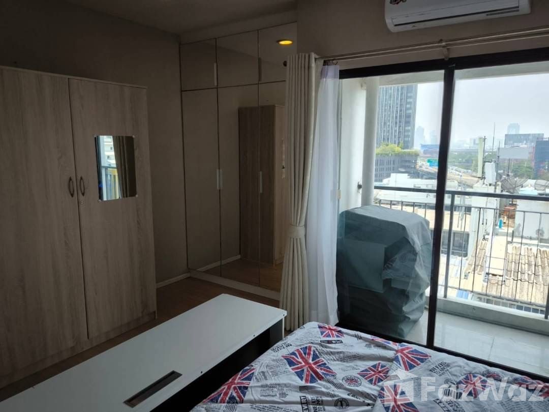 picture 1 bedroom condo for sale 1918200 - 9/17