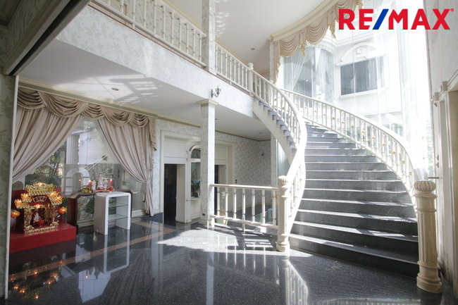 รูป บ้านเดี่ยววินด์มิลล์พาร์ค windmill park บางนา สนามบินสุวรรณภูมิ สนามกอล์ฟซัมมิทวินด์มิลล์ ถนนเมน 389 ตารางวา ตกแต่งหรูหรา บ้านพร้อมอยู่ - รูปที่ 4/22