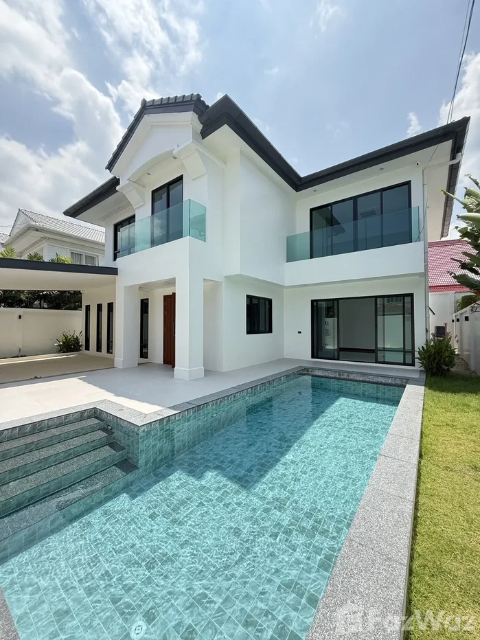 รูป Luxury 2-Storey Villa with Private Swimming Pool – L&H 5962958 - รูปที่ 1/33