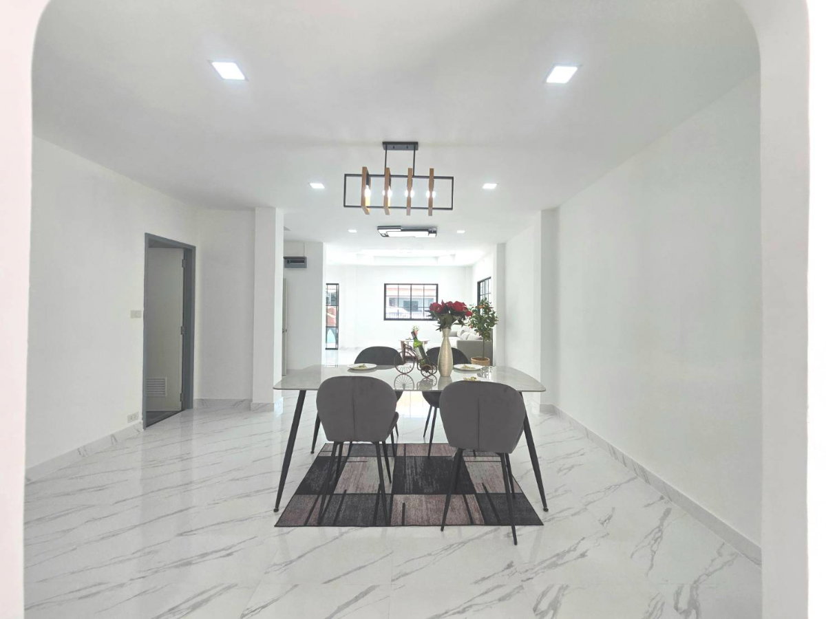 รูป บ้านเดี่ยวหลังมุมใน ตกแต่งรีโนเวทใหม่ หมู่บ้านเอกกวิน ถนนเลียบคลองสอง4 ทำเลดี ฟังก์ชั่นบ้านดีมาก - รูปที่ 27/43