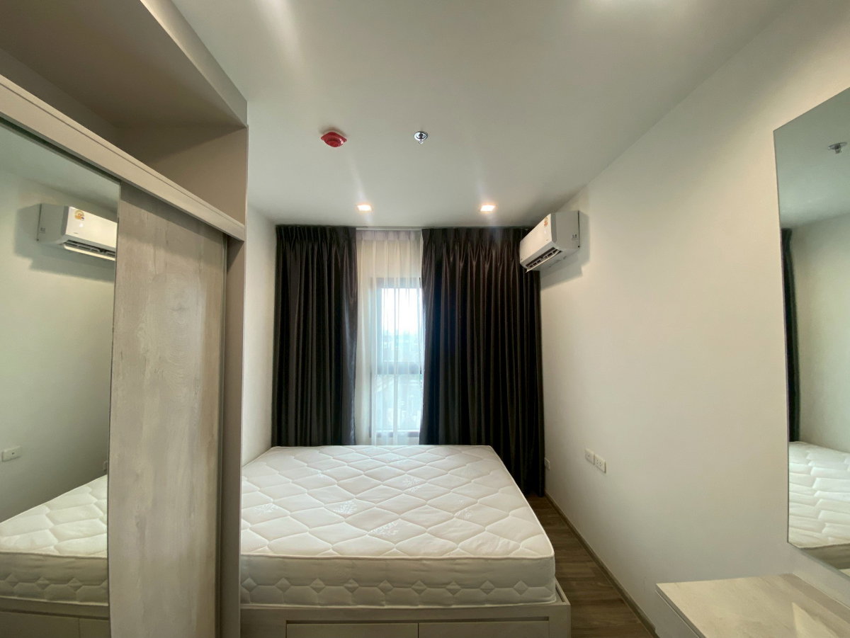 picture Richpark Terminal Phahonyothin59 for rent - 8/18