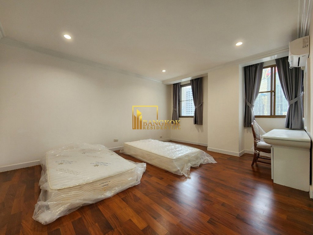 รูป Renovated 3 Bedroom Luxury Apartment For Rent in Asoke - BR20929AP - รูปที่ 28/48