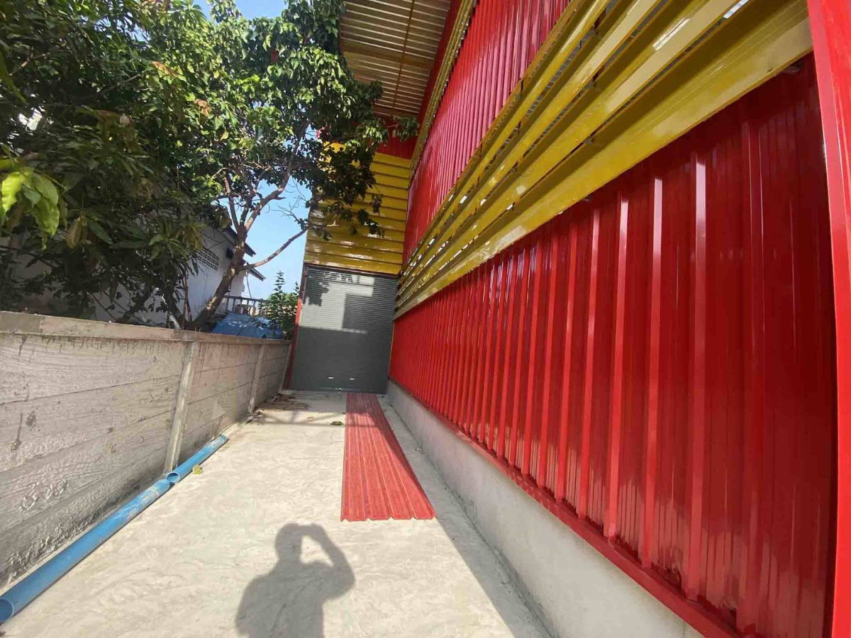 รูป ให้เช่าโกดังสินค้า ธัญญะคลอง4 ถนนรังสิต-นครนายก ปทุมธานี (ใกล้โลตัสคลอง4 ) 240 ตรม. ทำเลดี เดินทางสะดวก  ให้เช่า 40,000 บาท/เดือน โทร 093-9594717 - รูปที่ 7/10