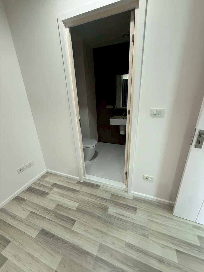 picture  The Key                  Chaengwattana - 4/7