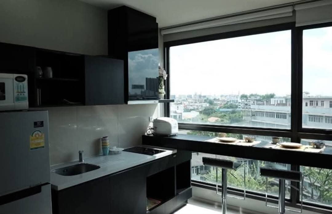 picture Rhythm Sukhumvit 44/1 | 0m to BTS Phra Khanong | Spacious 45 sq.m. | 25,000 THB - 18/19