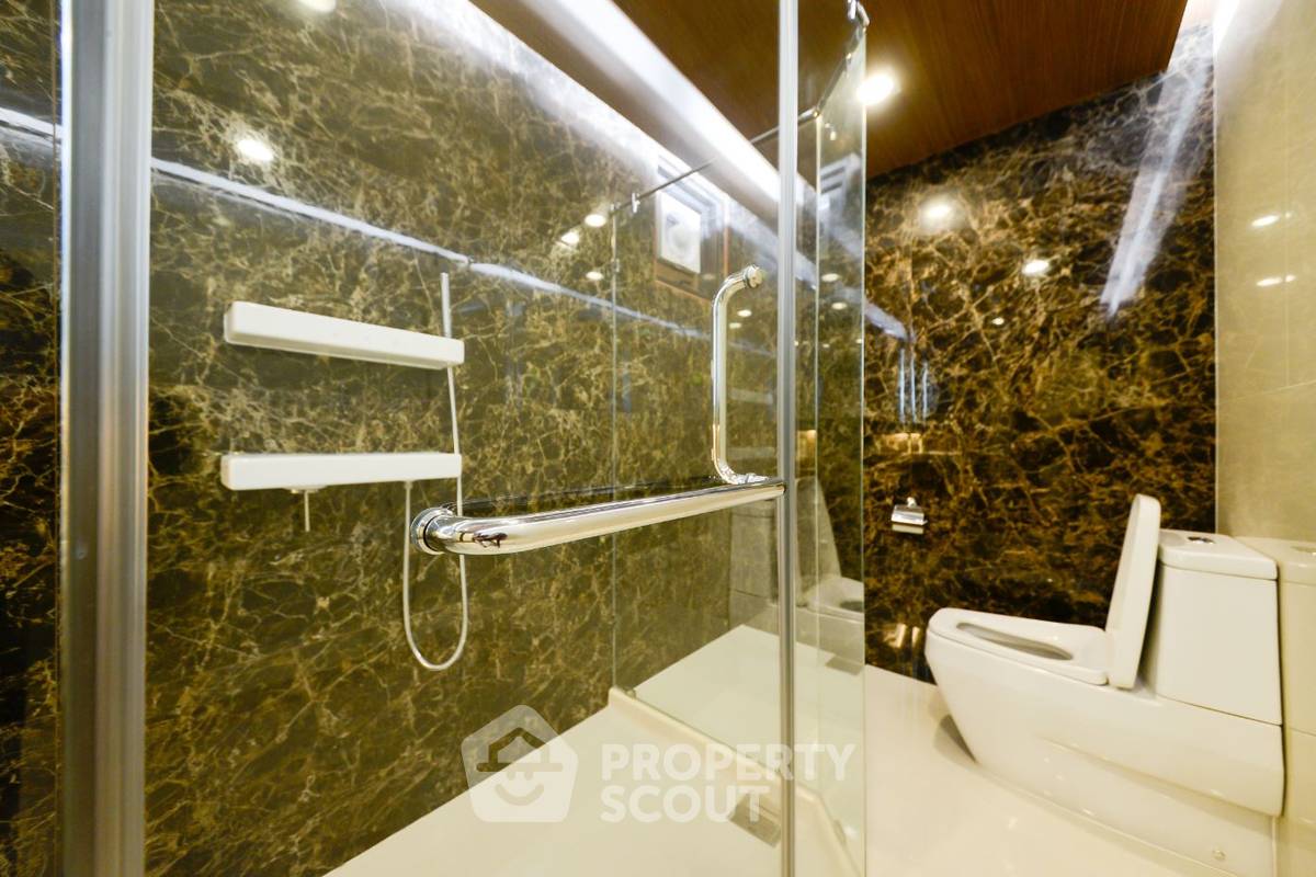 picture 2-BR Condo at Lumpini Park View near MRT Lumphini (ID 514577) - 8/11