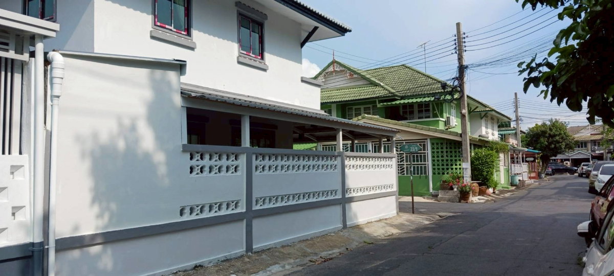 รูป ขายบ้านแฝด 2 ชั้น พฤกษา 14A หลังมุม 23.90 ตรว. ซอยวัดลาดปลาดุก อ.บางใหญ่ จ.นนทบุรี ราคา 2,250,000 บาท - รูปที่ 3/26