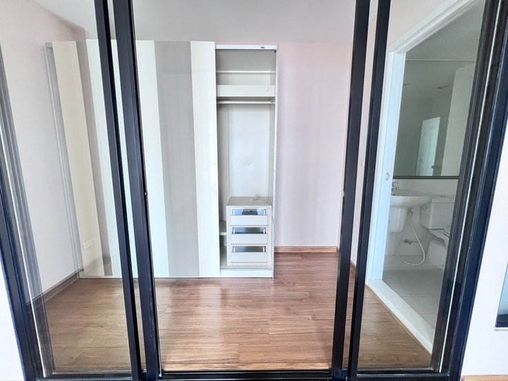 รูป 💖💖ขายห้องเปล่า The Tree Interchange (2 Bed 63 ตร.ม/4.9 ล้าน) ติดห้างเกตเวย์บางซื่อ ใกล้รถไฟฟ้า MRT/ สอบถามได้นะคะ Line ID = atfirm2010 💖💖 - รูปที่ 20/26