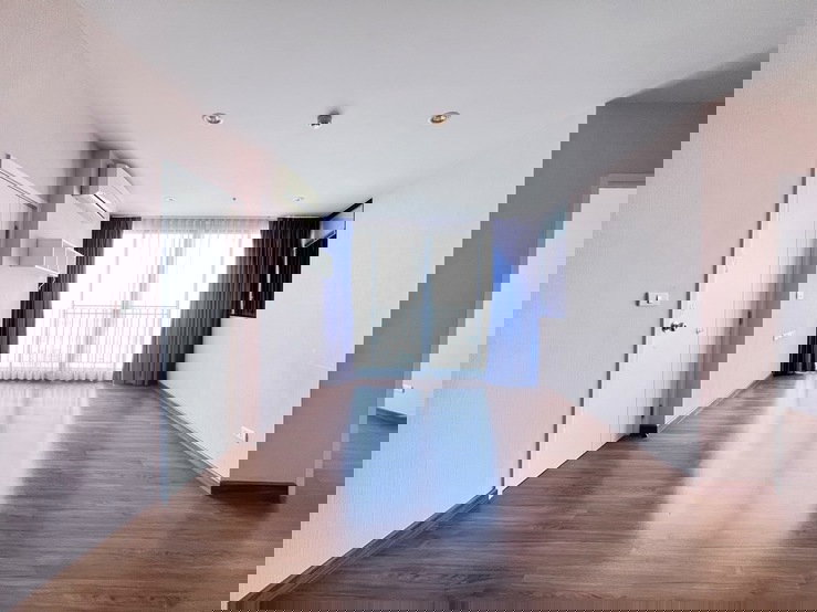 รูป 💖💖ขายห้องเปล่า The Tree Interchange (2 Bed 63 ตร.ม/4.9 ล้าน) ติดห้างเกตเวย์บางซื่อ ใกล้รถไฟฟ้า MRT/ สอบถามได้นะคะ Line ID = atfirm2010 💖💖 - รูปที่ 1/26