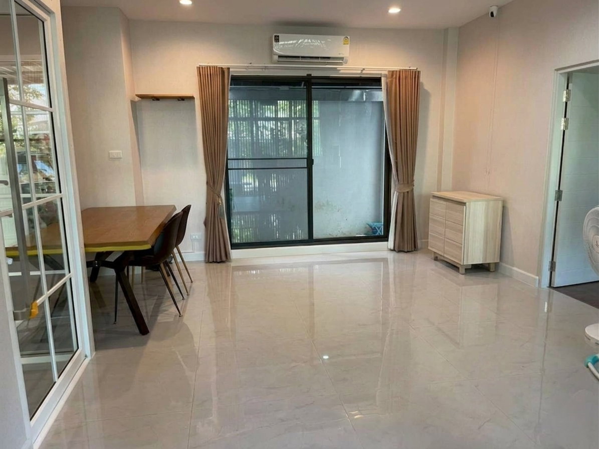 รูป ขายบ้านเดี่ยวหรู บางกอก บูเลอวาร์ด บางนา–ศรีนครินทร์ - รูปที่ 11/11