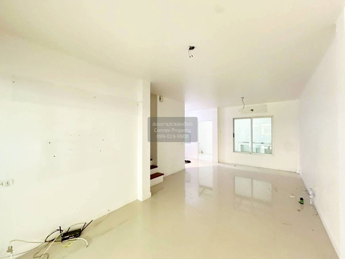 รูป ขายทาวน์เฮ้าส์/ทาวน์โฮม บ้านกลางกรุง เดอะรอยัลเวียนนา รัชวิภา BTS-พหลโยธิน 24 จตุจักร เขต จตุจักร กรุงเทพ CX-151134 ✅ ทักไลน์ @connexproperty ตอบทันที ทีมงานมืออาชีพ ✅ - รูปที่ 6/12