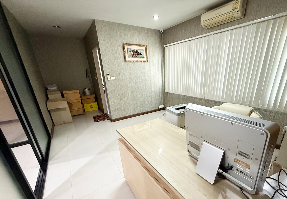 รูป ขายโฮมออฟฟิสหลังมุมหน้ากว้าง 4 ชั้น ใกล้วงแหวนกาญจนาภิเษก150เมตร ประเวศ กรุงเทพฯ 40 ตรว 2นอน 5น้ำ - รูปที่ 9/12