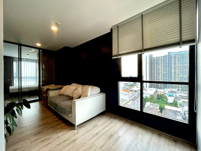 Condos for sale : 🔥 **Lowest Price in the Project, Rare Corner Unit at Knightsbridge Collage Sukhumvit 107, Near BTS Bearing**
