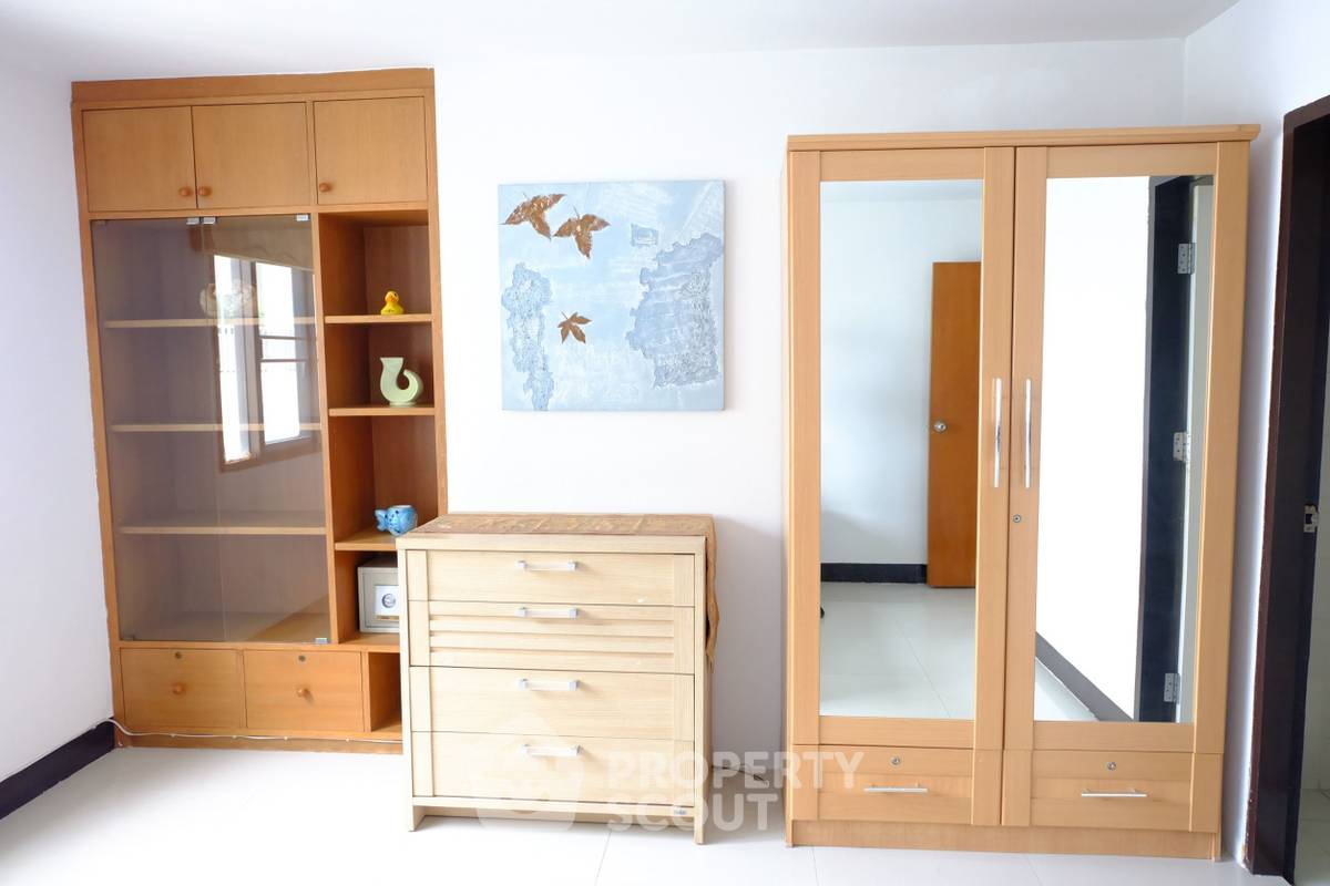 รูป คอนโด 2-ห้องนอน ที่ ท็อป วิว ทาวเวอร์ คอนโดมิเนียม ใกล้ BTS ทองหล่อ (ID 882906) - รูปที่ 13/27