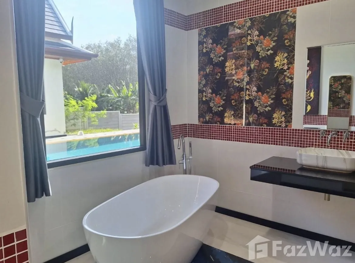 picture 3 Bedroom Villa for sale in Choeng Thale, Phuket  6177521 - 11/14