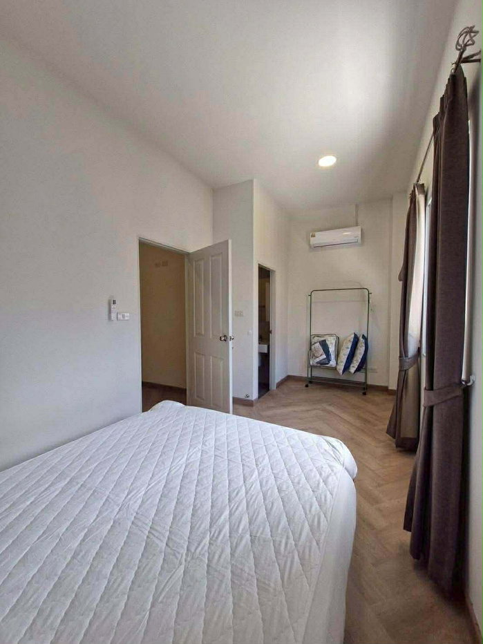 รูป บ้านสไตล์โมเดิร์นให้เช่า พร้อมเข้าอยู่ 1 พฤษภาคม 2569 - รูปที่ 17/27