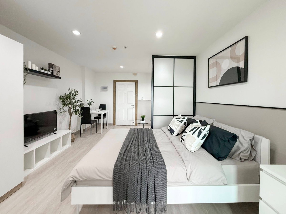For Sale ‼️ Cozy newly renovated condo at The View Suanluang with Suan Luang garden view 🌿✨ - image 5