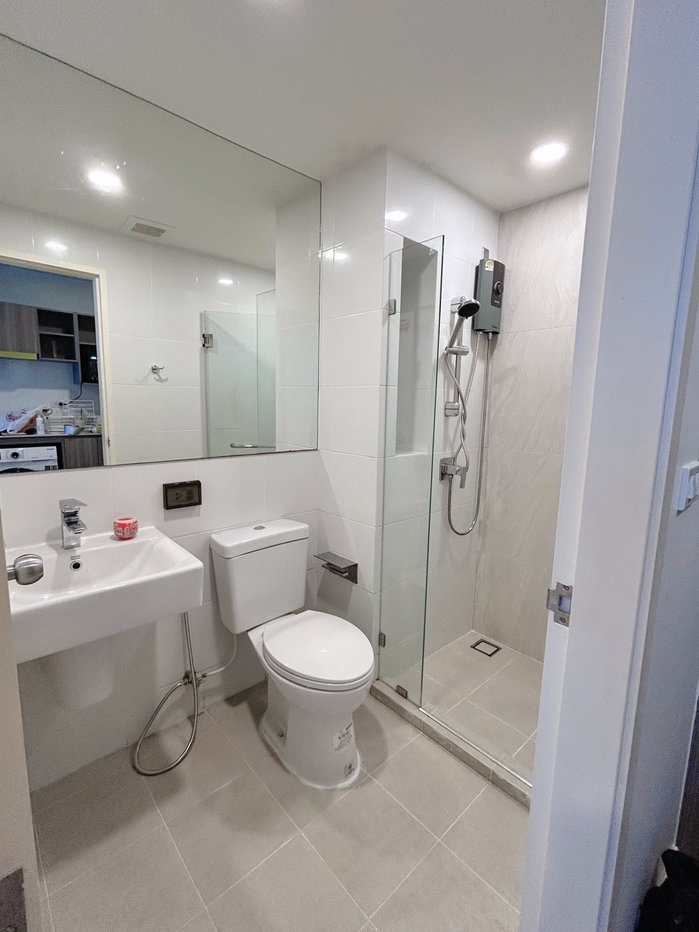 รูป 🔥 ห้องสวย ราคาดี พร้อมอยู่ รีบทักก่อนหลุด ‼️ ให้เช่า The Origin รามอินทรา 83 คอนโดน่าอยู่ ทำเลดี ห้องแต่งครบ เฟอร์นิเจอร์ + เครื่องใช้ไฟฟ้าครบ 📍 - รูปที่ 3/4