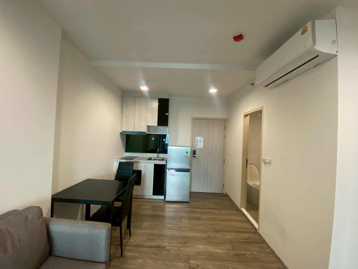 picture Richpark Terminal Phahonyothin59 for rent - 4/18