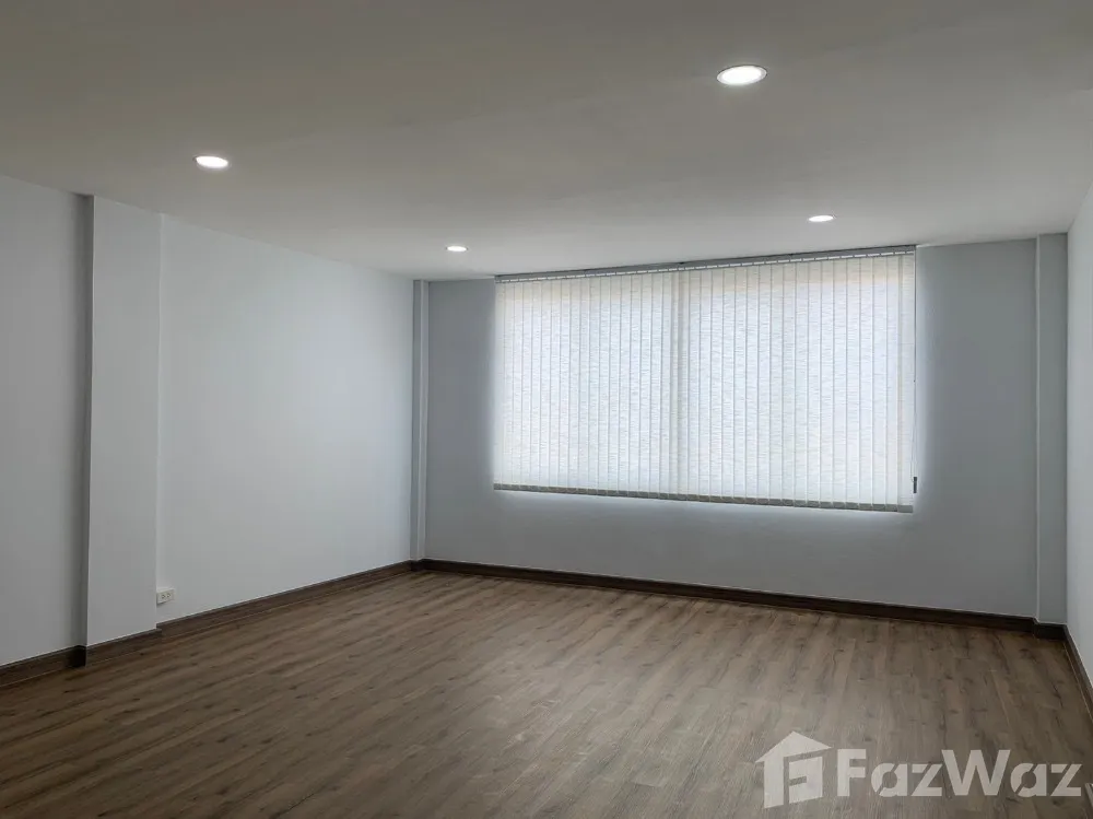 รูป ทาวน์เฮ้าส์ให้เช่า 4 ห้องนอน ใน สวนหลวง, กรุงเทพมหานคร 1917984 - รูปที่ 4/8