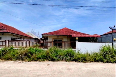 HOME 100 Sq.w. Hua Hin Prachaubkirikhan for 1.8M