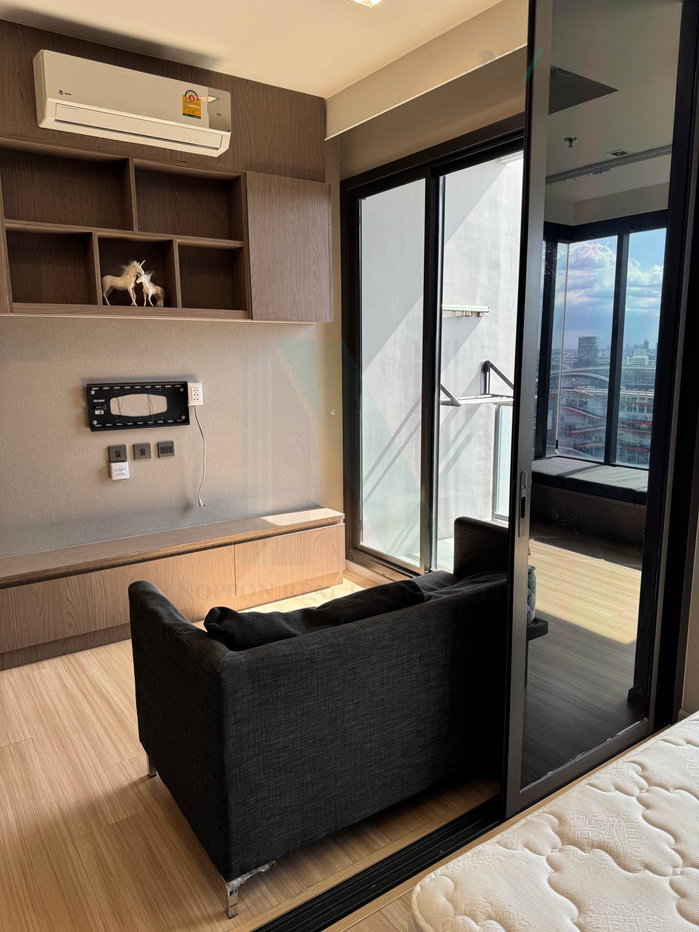 รูป 🎊 ให้เช่าคอนโด เอ็ม จตุจักร อาคาร 1 ชั้น 24 1 ห้องนอน ขนาด 36 ตรม ใกล้ ตลาด อ.ต.ก. - รูปที่ 1/8