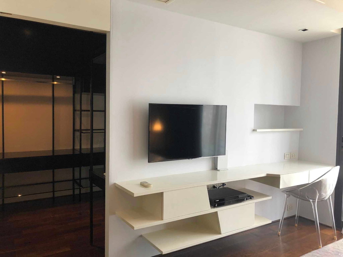 รูป For Rent Condo Noble Ambience Sarasin Fully furnished (S05-3092) - รูปที่ 5/8