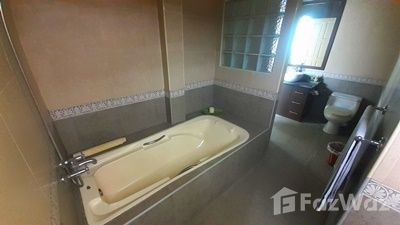 picture 2 Bedroom House for sale at Emerald Hill  1669926 - 50/79